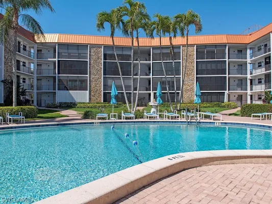 Property Slideshow image 3 of 16 | 2900 gulf shore blvd 410, Naples, FL, 34103