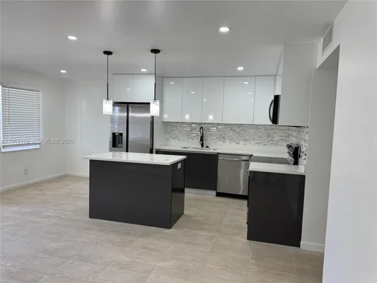 Property Slideshow image 2 of 11 | 1039 newport h 1039, Deerfield Beach, FL, 33442