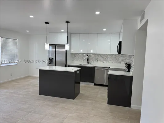 Property Slideshow image 2 of 11 | 1039 newport h 1039, Deerfield Beach, FL, 33442