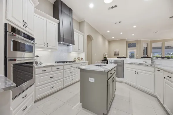 Property Slideshow image 3 of 40 | 609 pelican hills dr, Fairview, TX, 75069