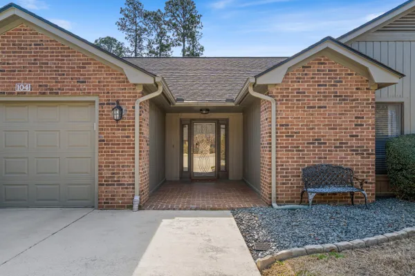 Property Slideshow image 2 of 44 | 104 birchwood ln, Conway, SC, 29526