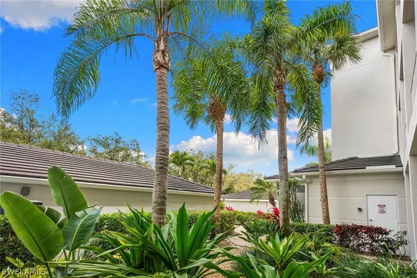 Property Slideshow image 3 of 41 | 3471 pointe creek ct 206, Bonita Springs, FL, 34134