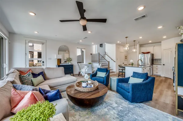 Property Slideshow image 3 of 25 | 810 cavitt ct n, Prosper, TX, 75078