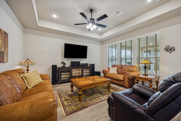 Property Slideshow image 3 of 25 | 5707 bobwhite trl, Manvel, TX, 77578