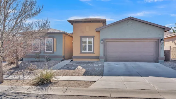 Property Slideshow image 2 of 56 | 301 zuni river cir, Los Lunas, NM, 87031