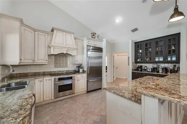 Property Slideshow image 2 of 43 | 3480 fiddlehead ct, Bonita Springs, FL, 34134