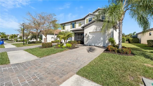 Property Slideshow image 2 of 50 | 11945 bay oak dr, Fort Myers, FL, 33913