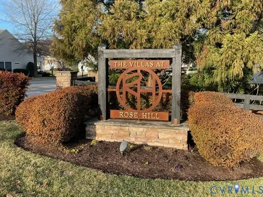 Property Slideshow image 3 of 25 | 7463 meadow haven cir, Mechanicsville, VA, 23111