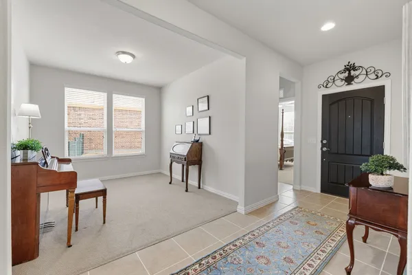 Property Slideshow image 2 of 34 | 8072 harlow ln, Frisco, TX, 75036