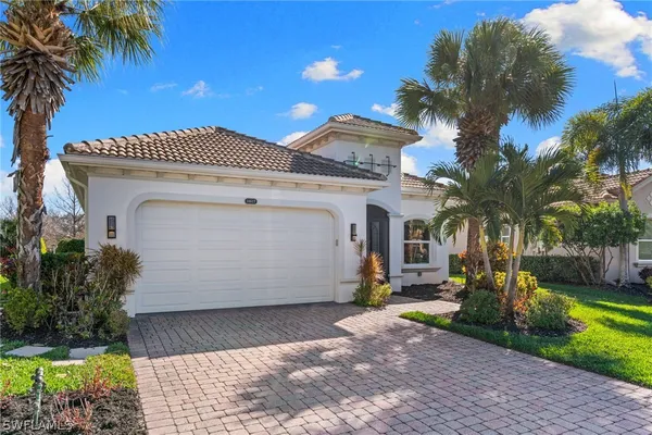 Property Slideshow image 2 of 43 | 10517 heritage bay blvd, Naples, FL, 34120