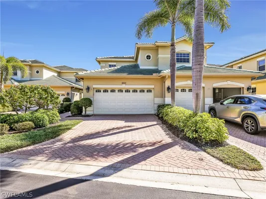 Property Slideshow image 2 of 44 | 693 vintage reserve cir 16c, Naples, FL, 34119