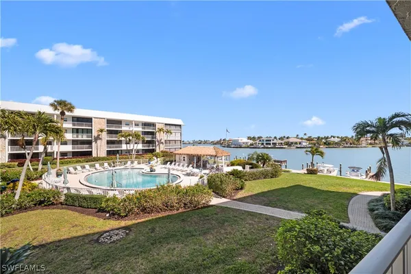 Property Slideshow image 2 of 40 | 3000 gulf shore blvd 214, Naples, FL, 34103