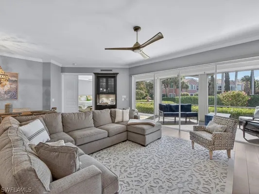 Property Slideshow image 2 of 28 | 540 via veneto 102, Naples, FL, 34108