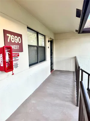 Property Slideshow image 2 of 33 | 7690 tahiti ln 202, Lake Worth, FL, 33467