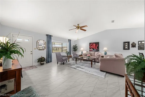 Property Slideshow image 2 of 50 | 3717 sunbird cir, Sebring, FL, 33872