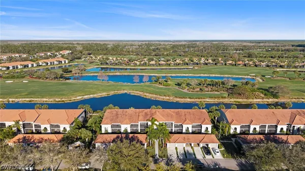 Property Slideshow image 2 of 50 | 10296 heritage bay blvd 3113, Naples, FL, 34120