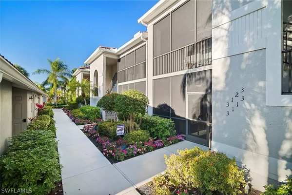 Property Slideshow image 3 of 50 | 10296 heritage bay blvd 3113, Naples, FL, 34120