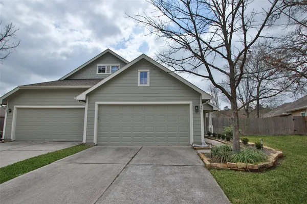 Property Slideshow image 3 of 49 | 39 trafalgar pl, Conroe, TX, 77384