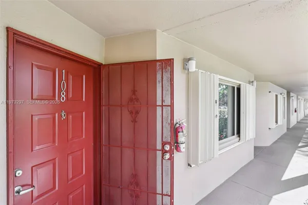 Property Slideshow image 3 of 28 | 901 sw 138th ave 108c, Pembroke Pines, FL, 33027