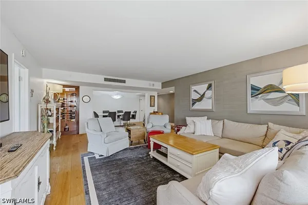 Property Slideshow image 3 of 20 | 3410 gulf shore blvd 203, Naples, FL, 34103