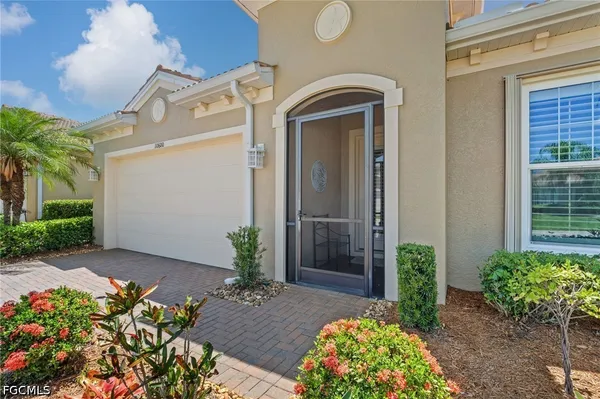 Property Slideshow image 3 of 30 | 10600 carena cir, Fort Myers, FL, 33913