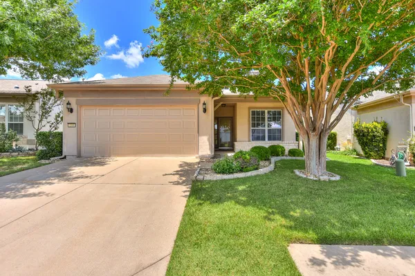 Property Slideshow image 2 of 40 | 235 monument hill trl, Georgetown, TX, 78633