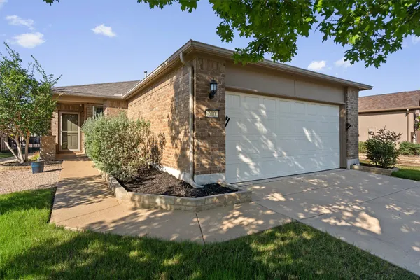 Property Slideshow image 2 of 37 | 600 salado creek ln, Georgetown, TX, 78633