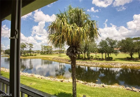 Property Slideshow image 3 of 50 | 8083 queen palm ln 425, Fort Myers, FL, 33966