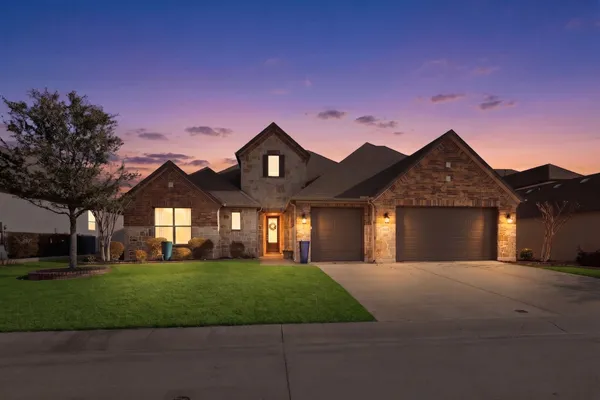 Property Slideshow image 3 of 39 | 12213 grosbeak dr, Denton, TX, 76207