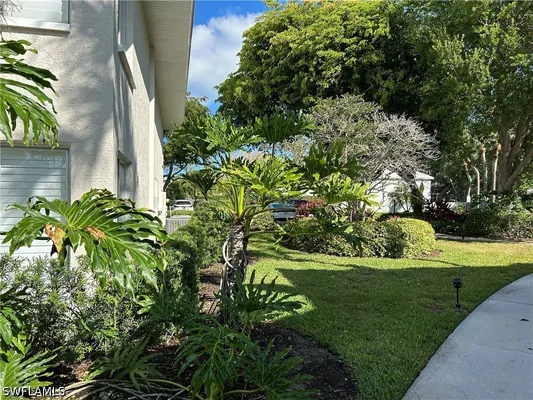 Property Slideshow image 3 of 42 | 776 willowbrook dr 808, Naples, FL, 34108