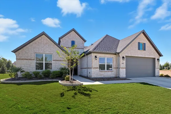 Property Slideshow image 2 of 32 | 10008 baywood ct, Denton, TX, 76207