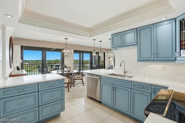 Property Slideshow image 3 of 48 | 2400 gulf shore blvd 604, Naples, FL, 34103
