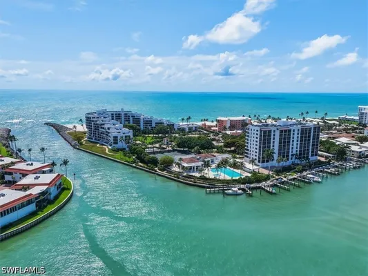 Property Slideshow image 3 of 50 | 2400 gulf shore blvd 604, Naples, FL, 34103