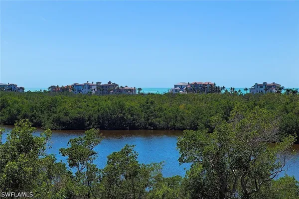 Property Slideshow image 3 of 15 | 8990 bay colony dr 403, Naples, FL, 34108