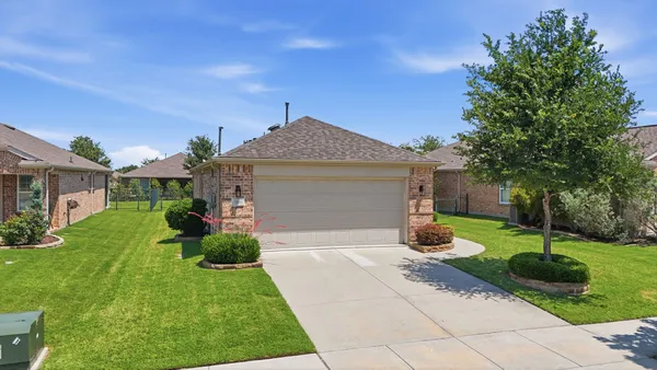 Property Slideshow image 2 of 26 | 3146 full sail ln, Frisco, TX, 75036