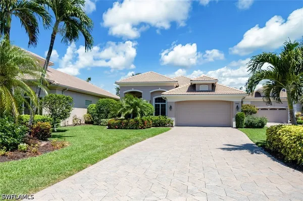 Property Slideshow image 2 of 24 | 840 villa florenza dr, Naples, FL, 34119
