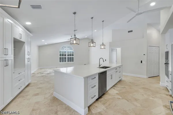 Property Slideshow image 3 of 18 | 235 silverado dr, Naples, FL, 34119