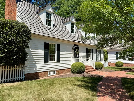 Property Slideshow image 3 of 15 | 215 john ratcliffe, Williamsburg, VA, 23185