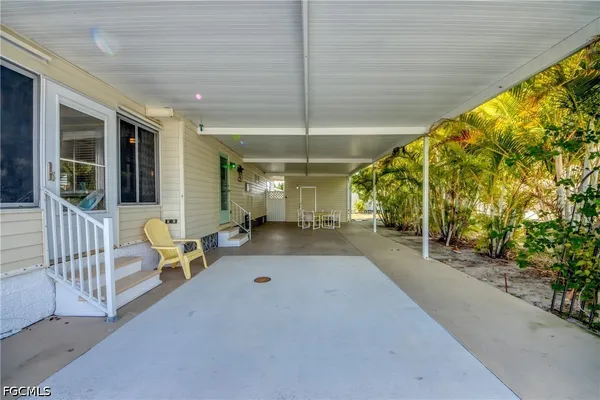 Property Slideshow image 2 of 36 | 5510 back bay bnd, North Fort Myers, FL, 33917