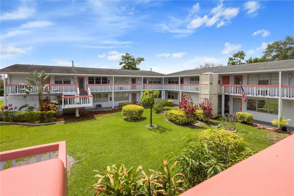 Property Slideshow image 2 of 17 | 75 ventnor d 75, Deerfield Beach, FL, 33442