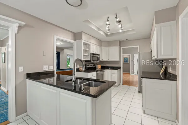 Property Slideshow image 3 of 43 | 4 sycamore ln, Hilton Head Island, SC, 29926