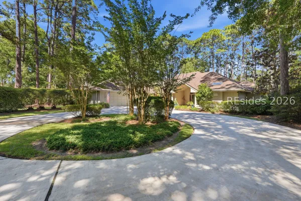 Property Slideshow image 2 of 48 | 6 shadewood ln, Hilton Head Island, SC, 29926