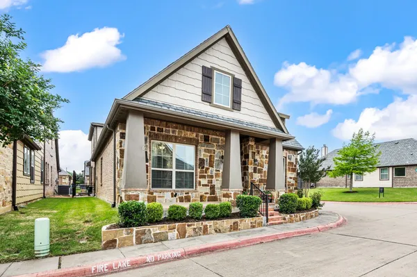 Property Slideshow image 3 of 40 | 5213 kentwood dr, Mckinney, TX, 75070