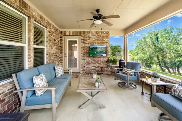 Property Slideshow image 3 of 33 | 822 hamilton ln, Georgetown, TX, 78633
