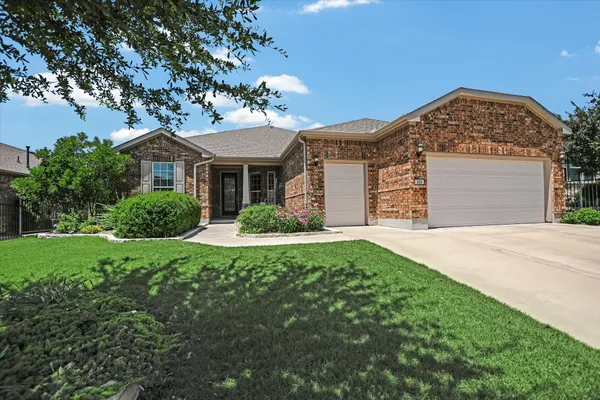 Property Slideshow image 2 of 30 | 906 holiday creek ln, Georgetown, TX, 78633