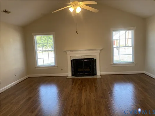 Property Slideshow image 2 of 28 | 400 stone hearth ct, Hopewell, VA, 23860