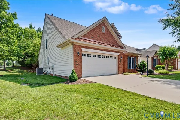 Property Slideshow image 2 of 44 | 3800 haylors beach way, Glen Allen, VA, 23060