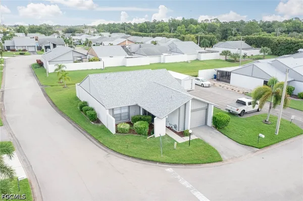 Property Slideshow image 2 of 21 | 9833 maplecrest cir, Lehigh Acres, FL, 33936