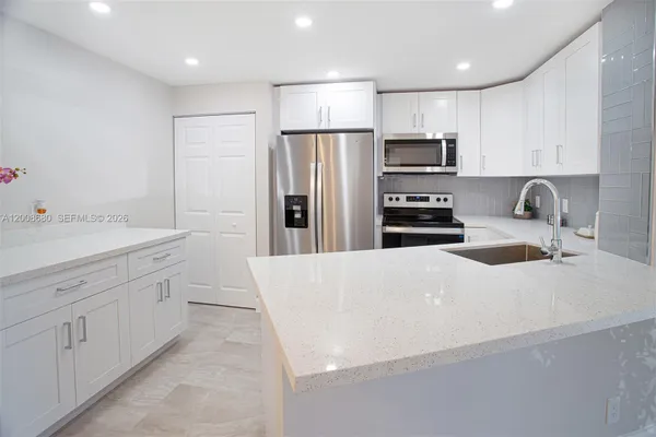 Property Slideshow image 3 of 30 | 7527 s oriole blvd 101, Delray Beach, FL, 33446