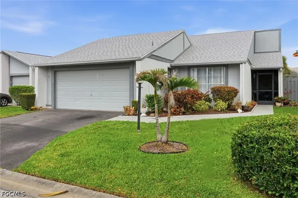 Property Slideshow image 3 of 39 | 18441 orangecrest ct, Lehigh Acres, FL, 33936